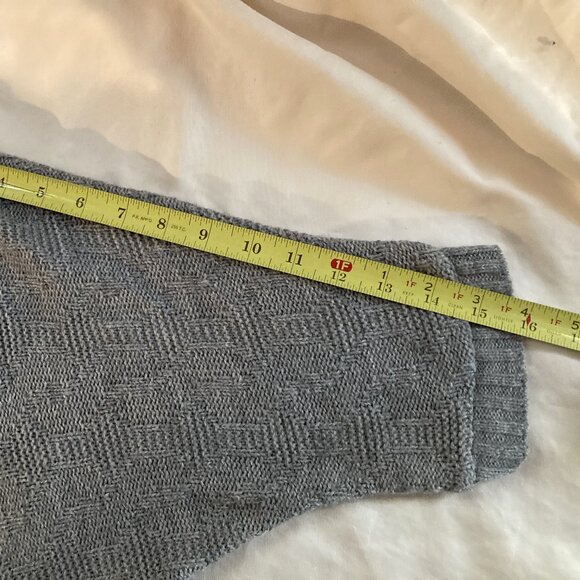 Copper Key Sweater - Picture 4 of 5